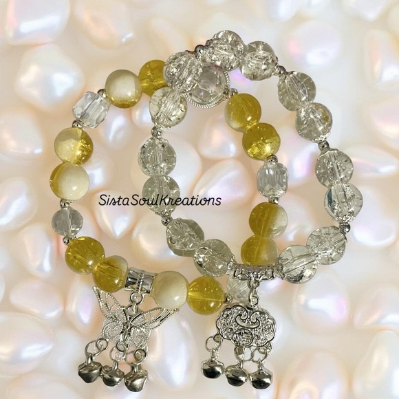 Yellow & White / Clear Beaded Bracelet Stack Handmade Stretch Bracelets - Picture 7 of 7
